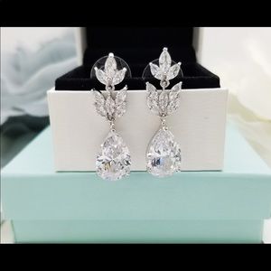 Bridal Wedding Earrings and Bracelet Set